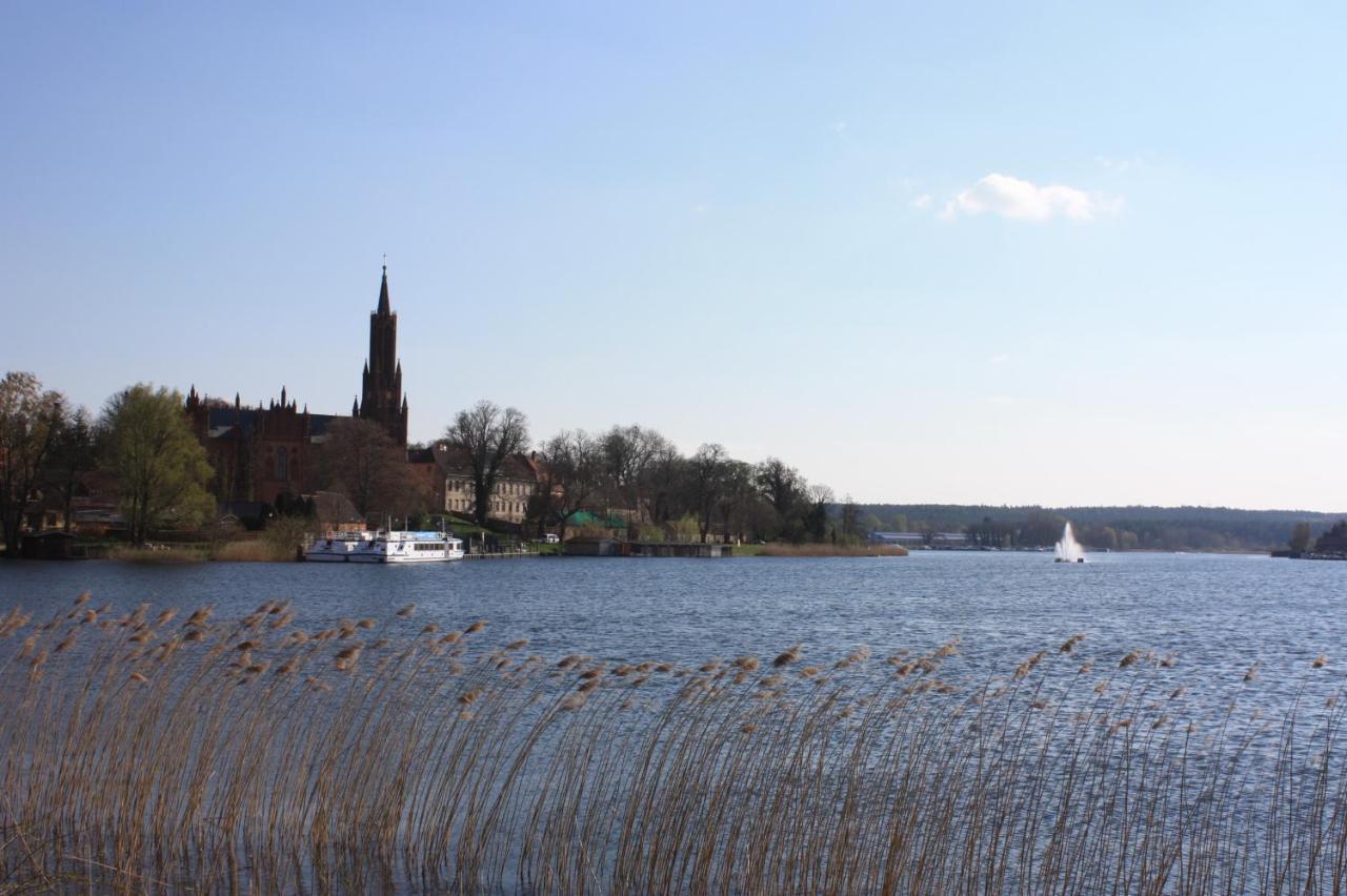 Ferienwohnungen Wassergrundstück Malchow Malchow  Exterior foto